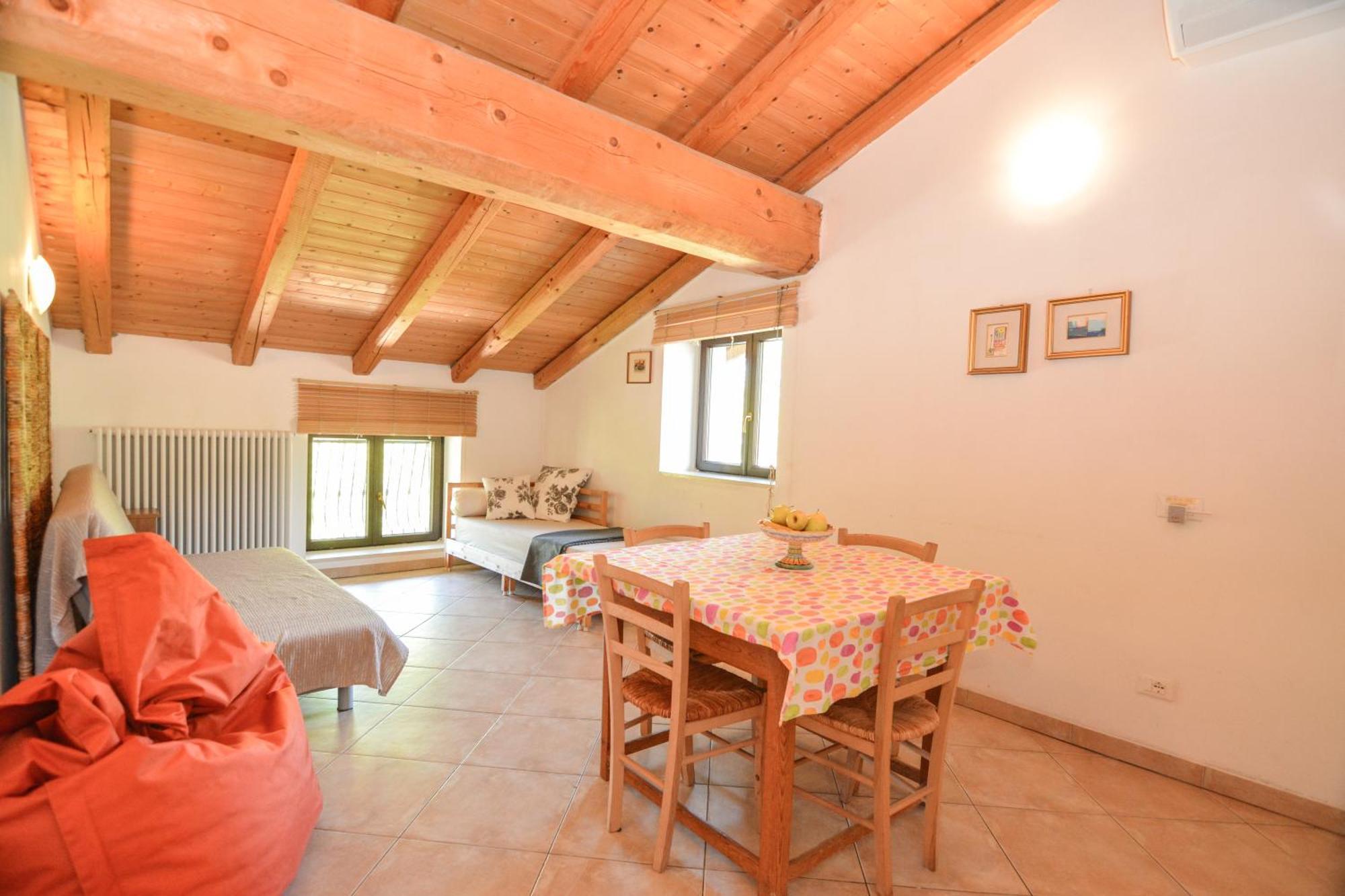 Agritur Airone Bed & Camping Levico Terme Zimmer foto